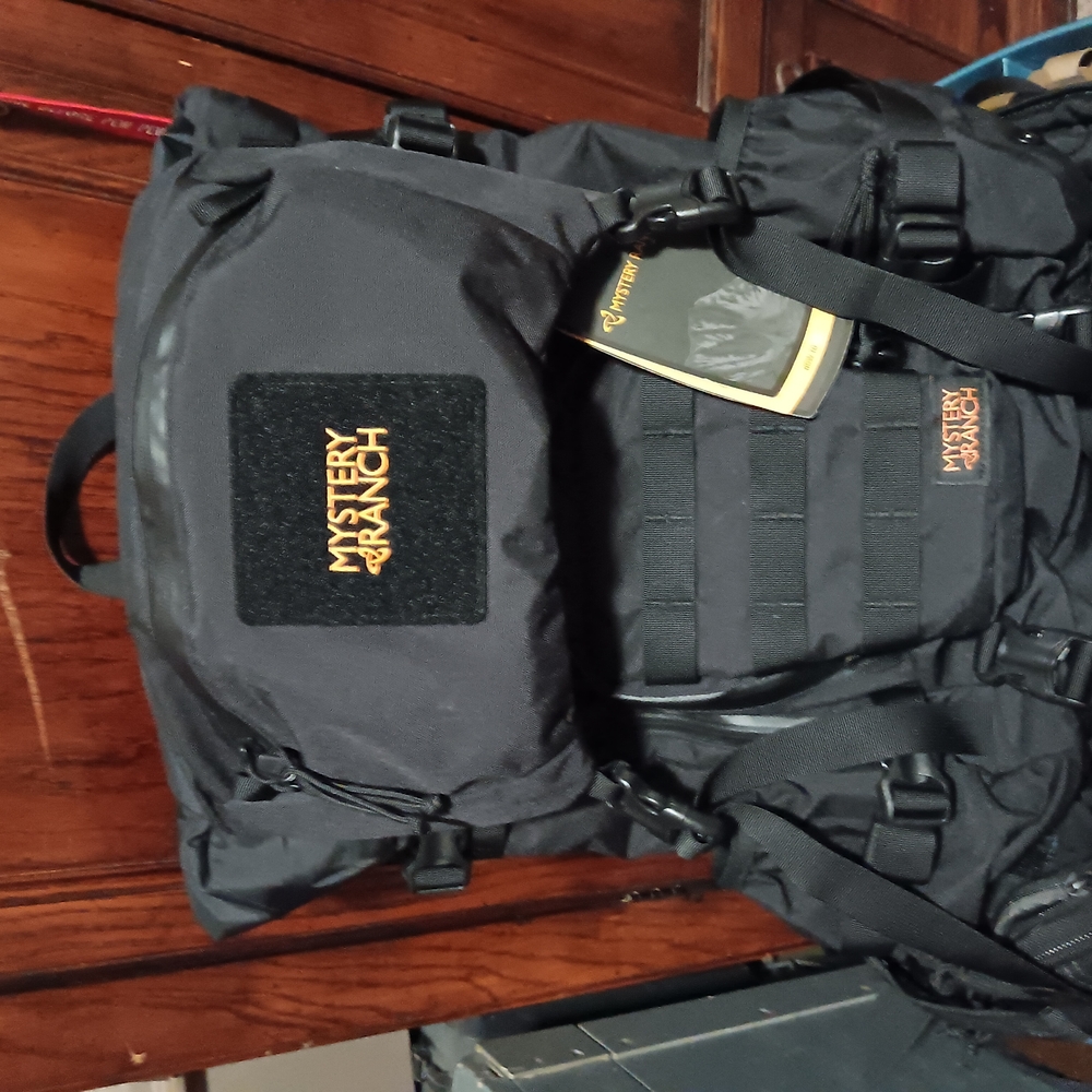 NWT Mystery Ranch Blitz 35L Black